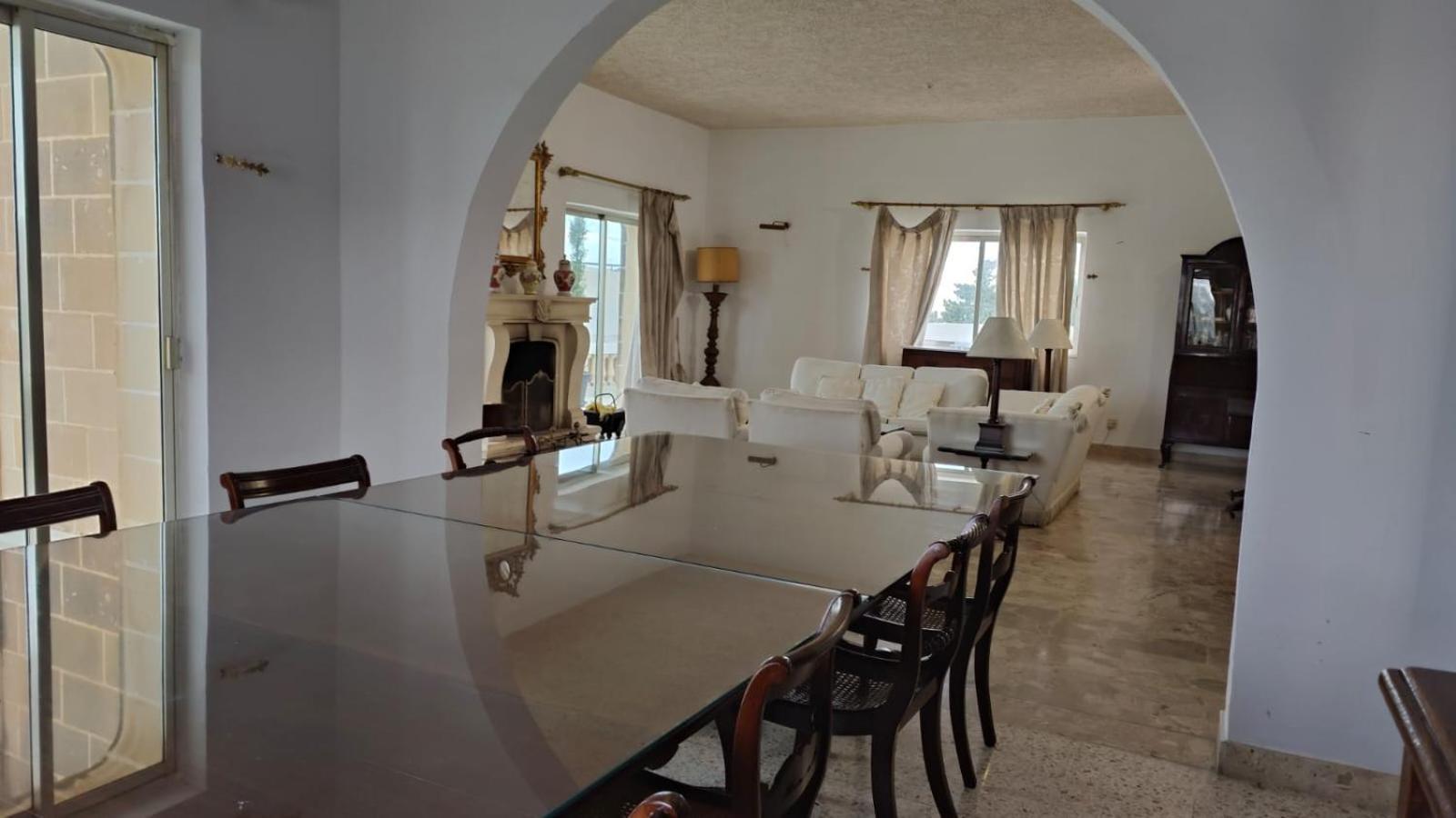 Stunning Villa With Pool, Table Tennis, Table Soccer And A Pool Table Naxxar Buitenkant foto