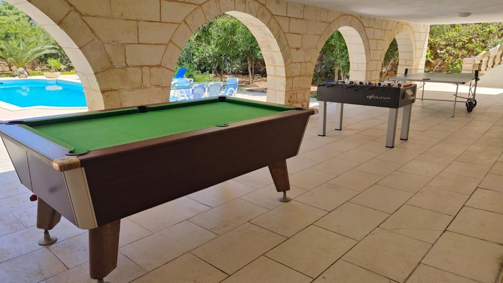 Stunning Villa With Pool, Table Tennis, Table Soccer And A Pool Table Naxxar Buitenkant foto